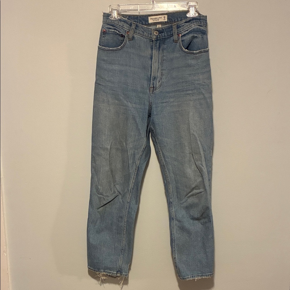 Abercrombie & Fitch “The Ankle Straight - Ultra High Rise - Curve Love”